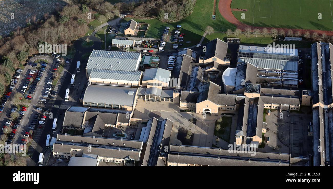 Vue aérienne rapprochée de l'école Grammar de Leeds, West Yorkshire Banque D'Images