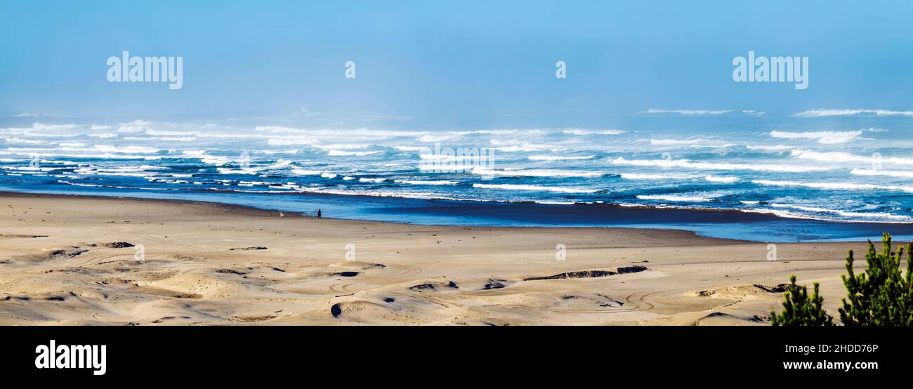 Vue panoramique ; Océan Pacifique ; côte de l'Oregon ; sud de Newport ; Oregon ;ÉTATS-UNIS Banque D'Images