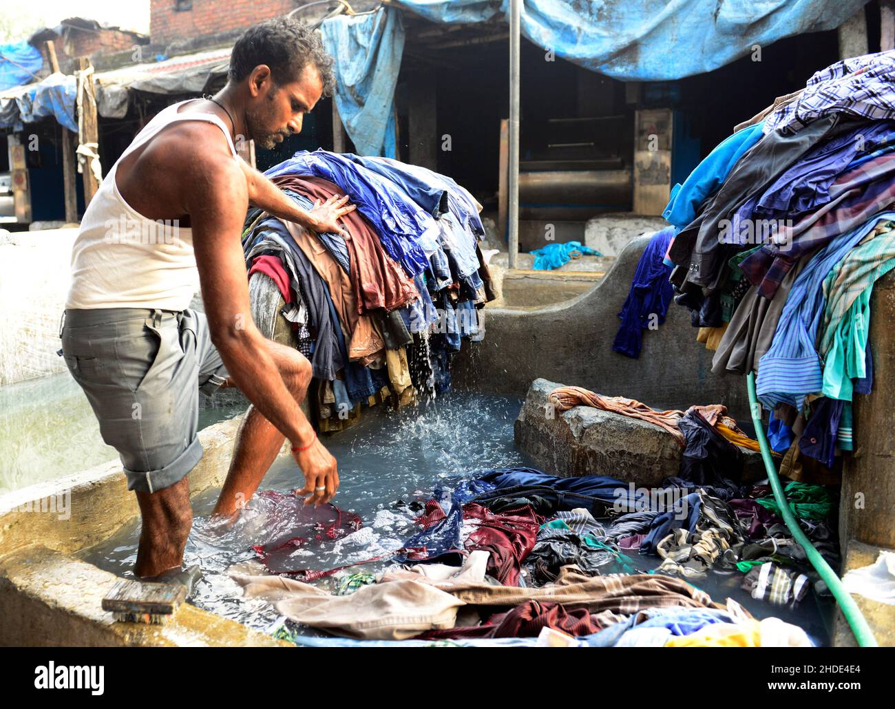 La blanchisserie en plein air Saat Raasta Dhobi Ghat près de la gare de Mahalaxmi à Mumbai. Banque D'Images