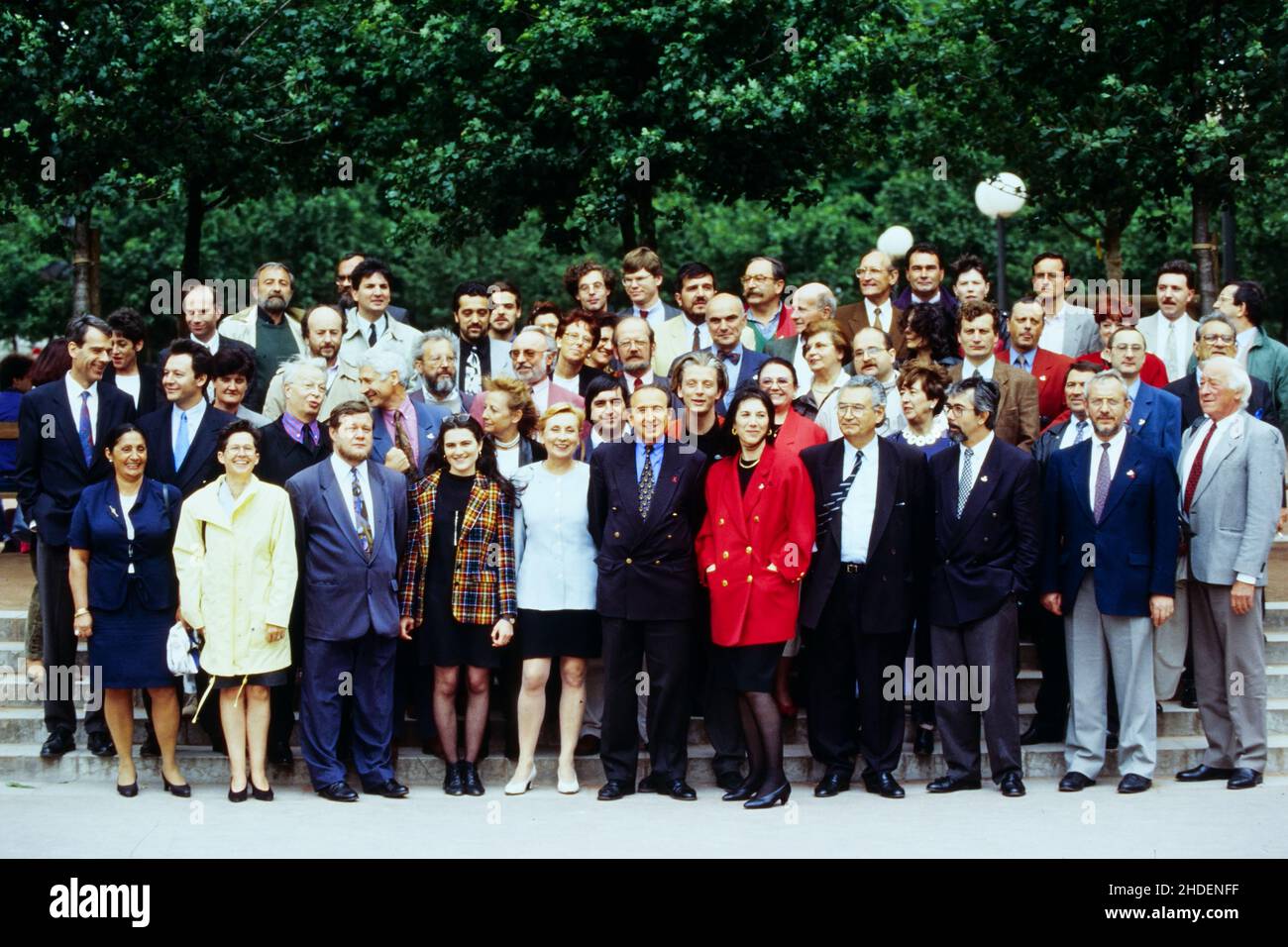 Archives 90ies : la politique socialiste française Martine Roure fait campagne pour les élections municipales dans le district de Lyon, Centre-est de la France, 1995, 3rd Banque D'Images