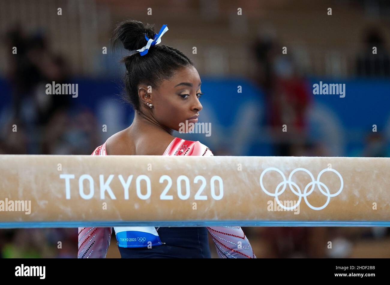 (220106) -- BEIJING, le 6 janvier 2022 (Xinhua) -- Simone Biles des États-Unis est vu avant la finale du faisceau d'équilibre des femmes de gymnastique artistique aux Jeux Olympiques de Tokyo 2020 à Tokyo, au Japon, le 3 août 2021.(Xinhua/Cheng min) Banque D'Images
