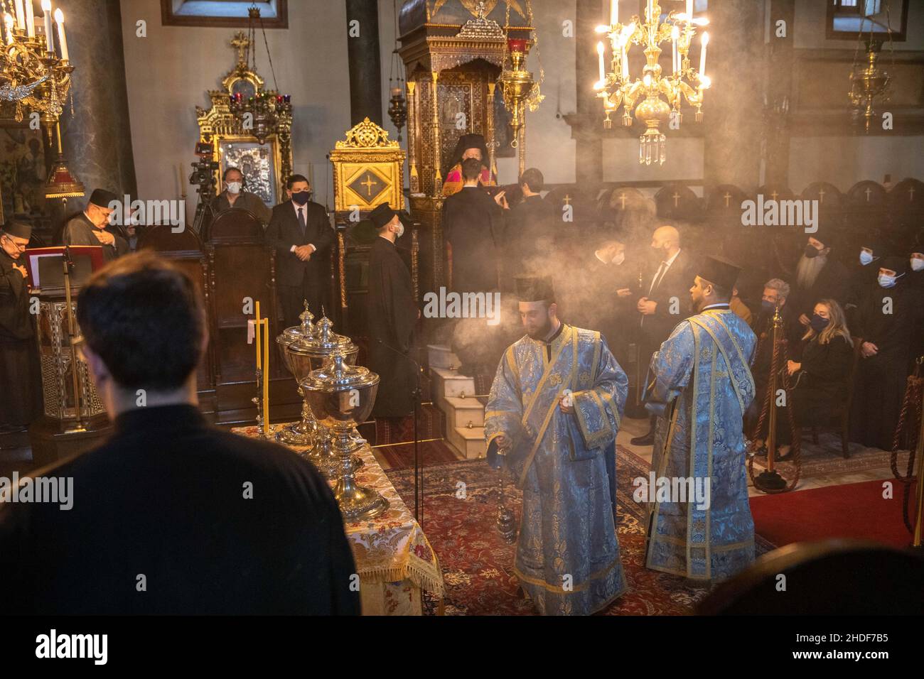 Le Patriarche œcuménique orthodoxe grec Bartholomée I de Constantinople dirige la messe Epiphanie dans le cadre des célébrations de l'Epiphanie à l'Église. Banque D'Images