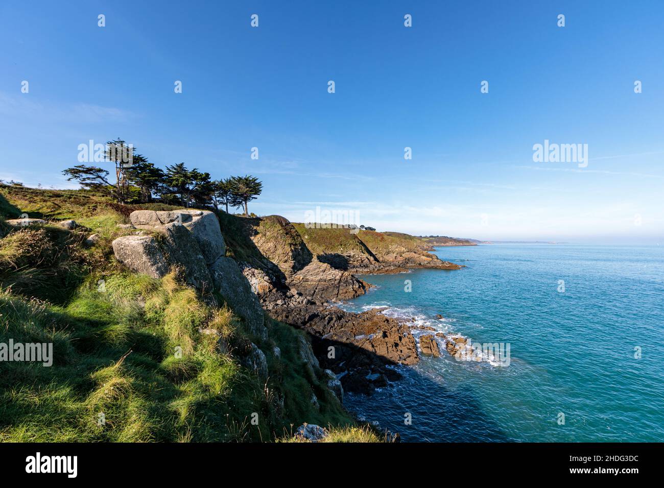 Sentier côtier de Saint-Quay Portrieux, Bretagne, France Banque D'Images