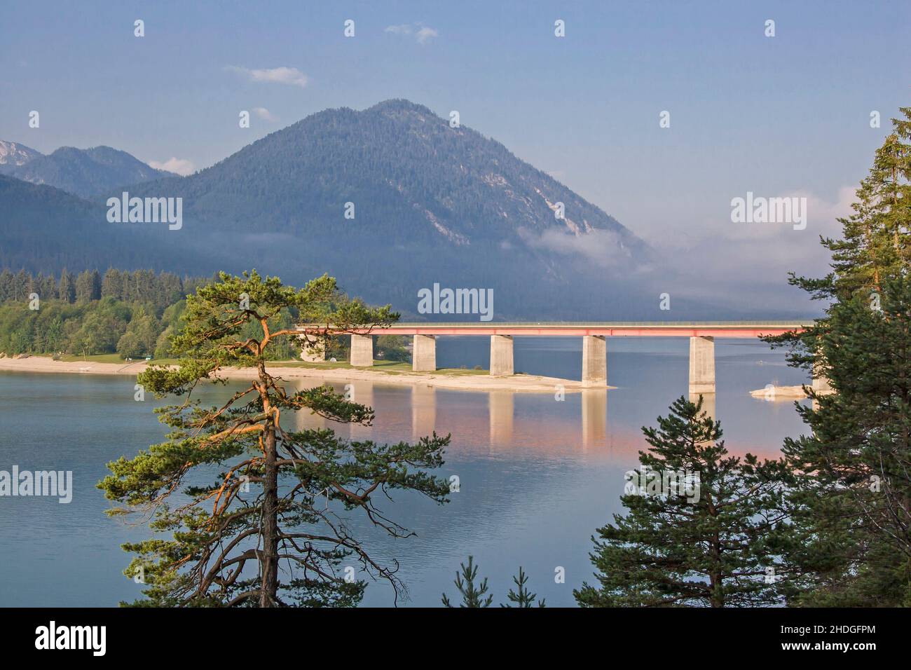 réservoir, pont de gorge, lac de sylvenstein, réservoirs, ponts de gorge,lacs de sylvenstein Banque D'Images
