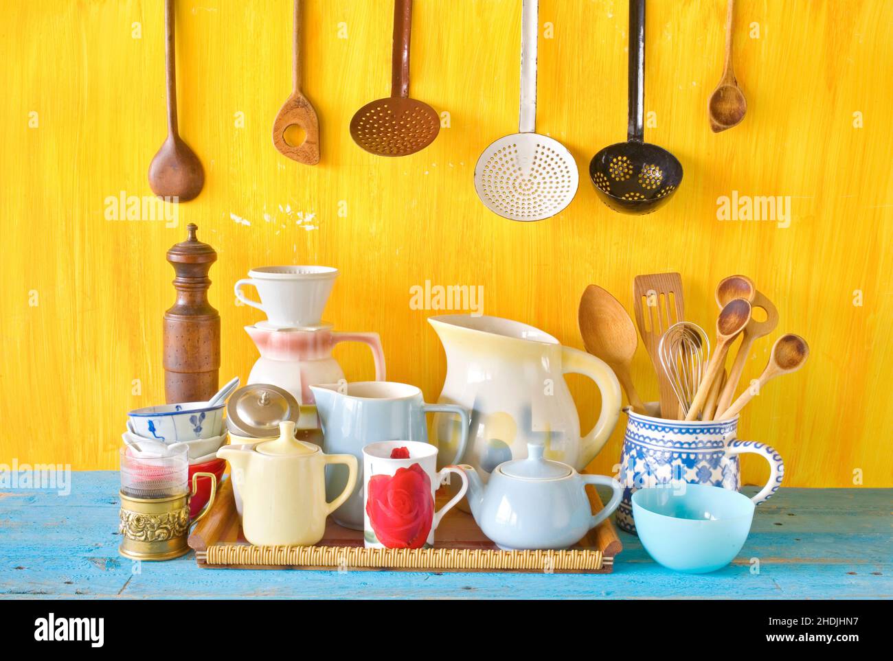 céramique, marché aux puces, vaisselle, céramique, marchés aux puces,nappes Banque D'Images