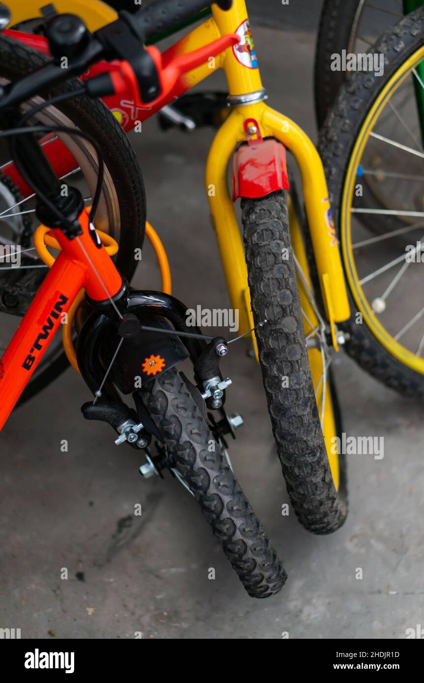 Btwin Banque de photographies et d images haute r solution Alamy
