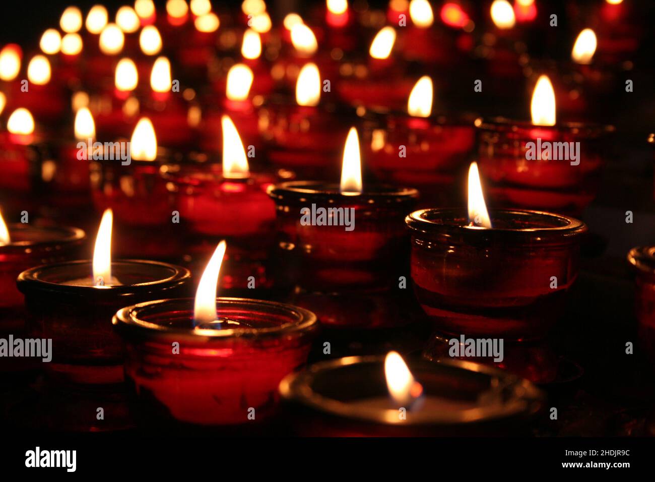 flamme, bougie, prière, flammes, bougies,prières Photo Stock - Alamy