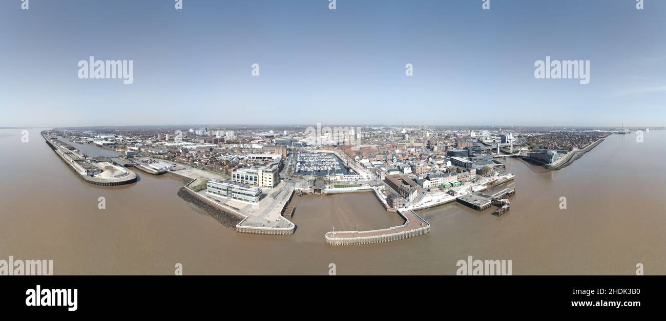 Large panorama de Kingston sur le front de mer de Hull Banque D'Images