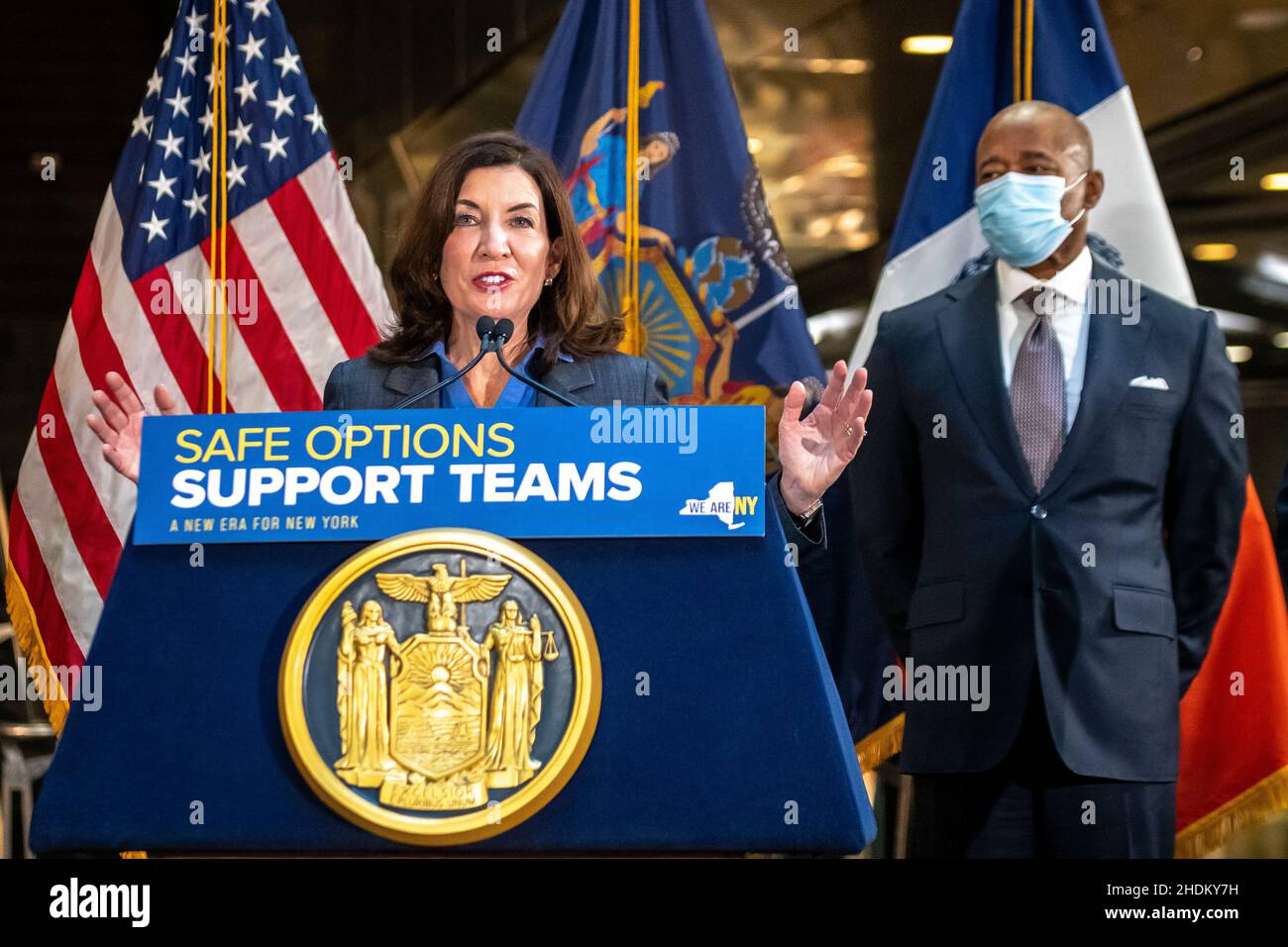 New York, États-Unis.06th janvier 2022.New York, États-Unis, 6 janvier 2022.Keechant Sewell, commissaire du département de police de New York nouvellement nommé, s'adresse à une conférence de presse avec le maire de New York Eric Adams au sujet de leur présence accrue de la police et de leur aide pour les sans-abri.Credit: Enrique Shore/Alay Live News Banque D'Images