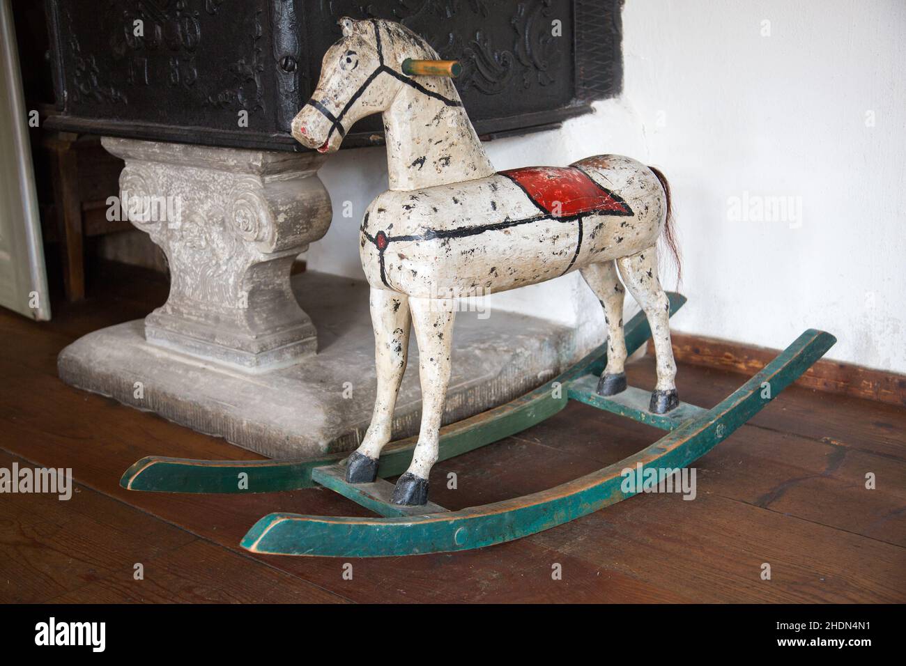 Cheval à Bascule Vintage Ancien Photo stock - Image du cheval, soirée