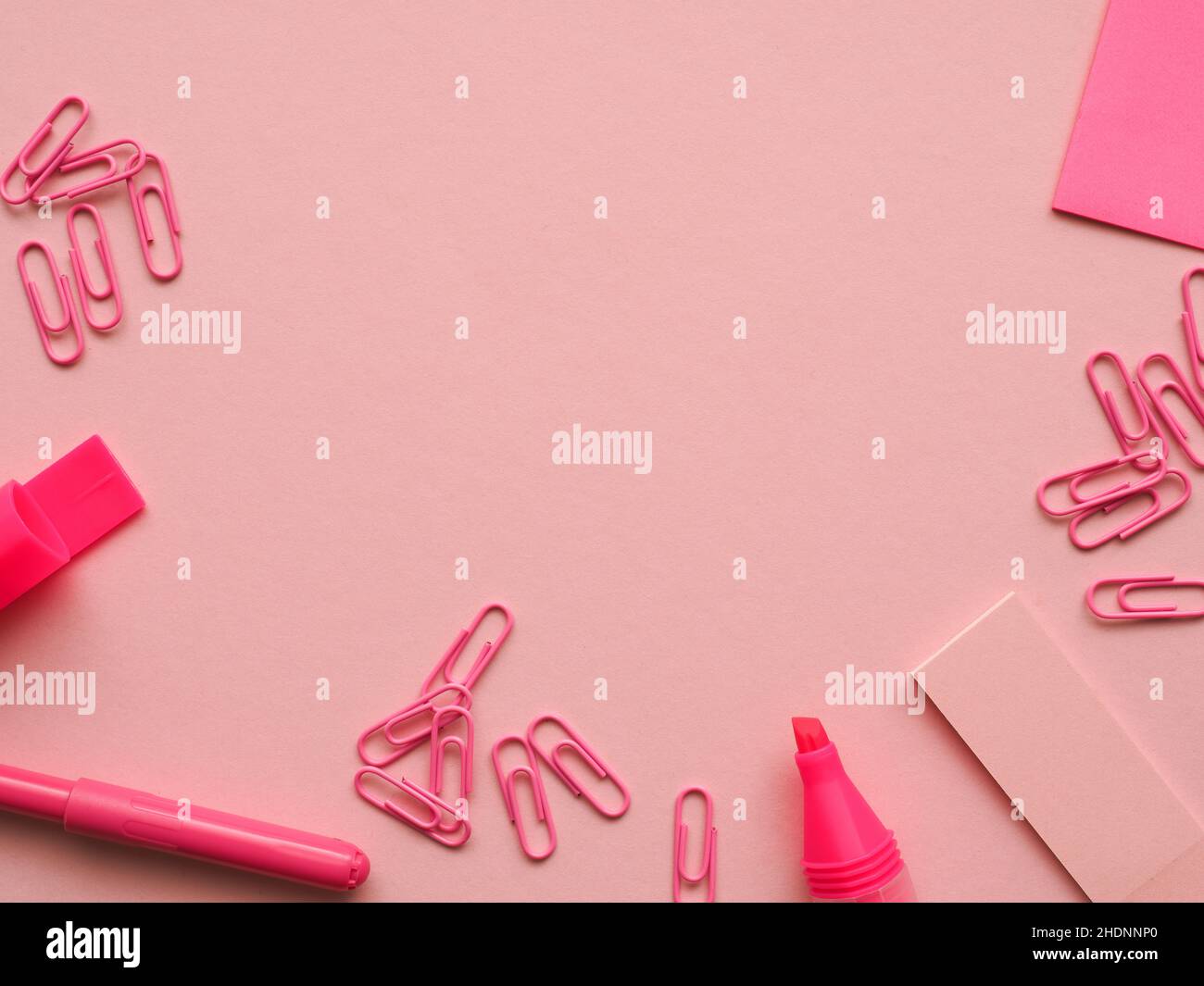 fournitures de bureau, rose, fournitures de bureau, pinks Photo Stock -  Alamy