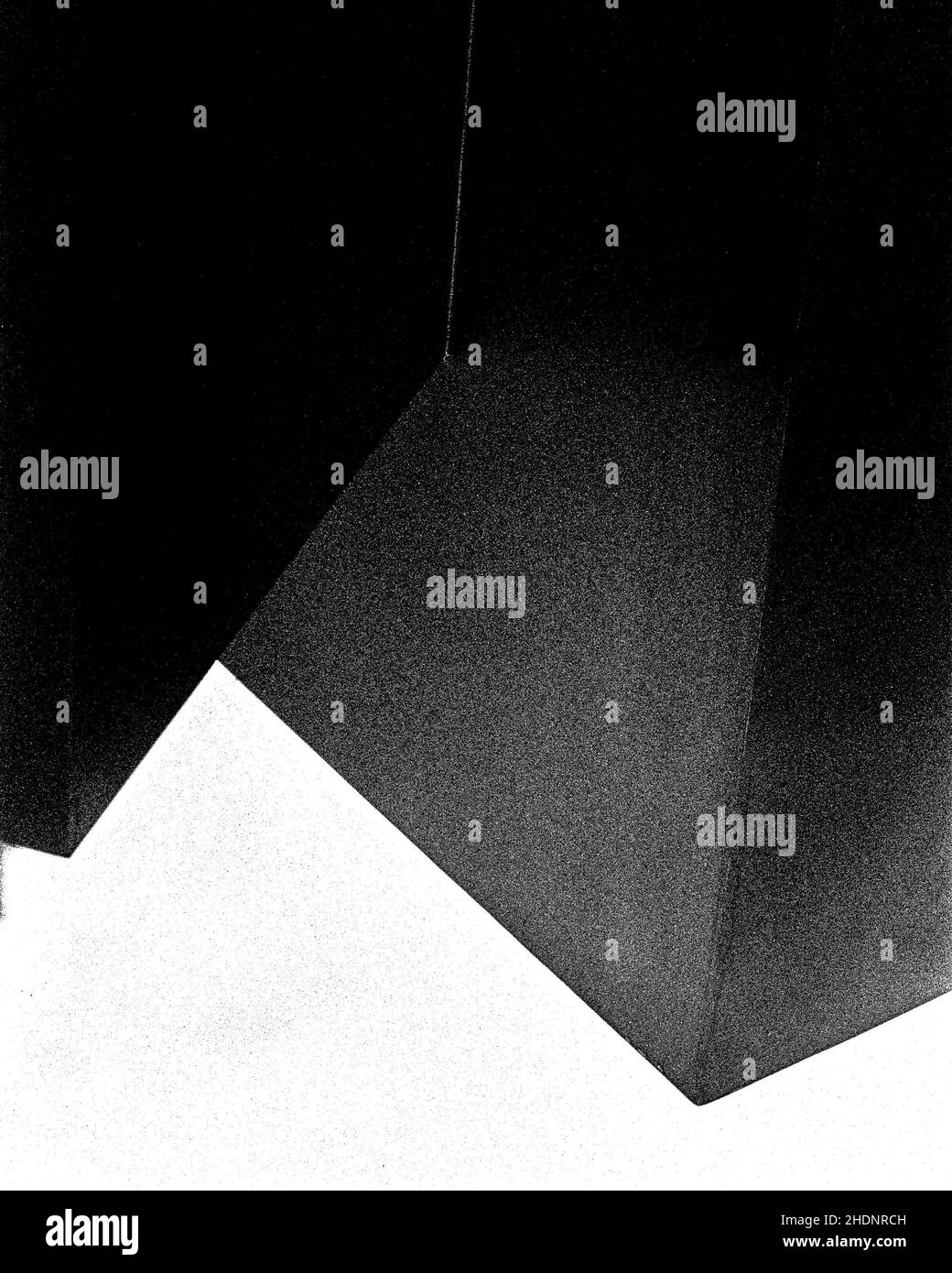 Image verticale en niveaux de gris des détails architecturaux et de l'art de la rue de Guangzhou, Chine Banque D'Images