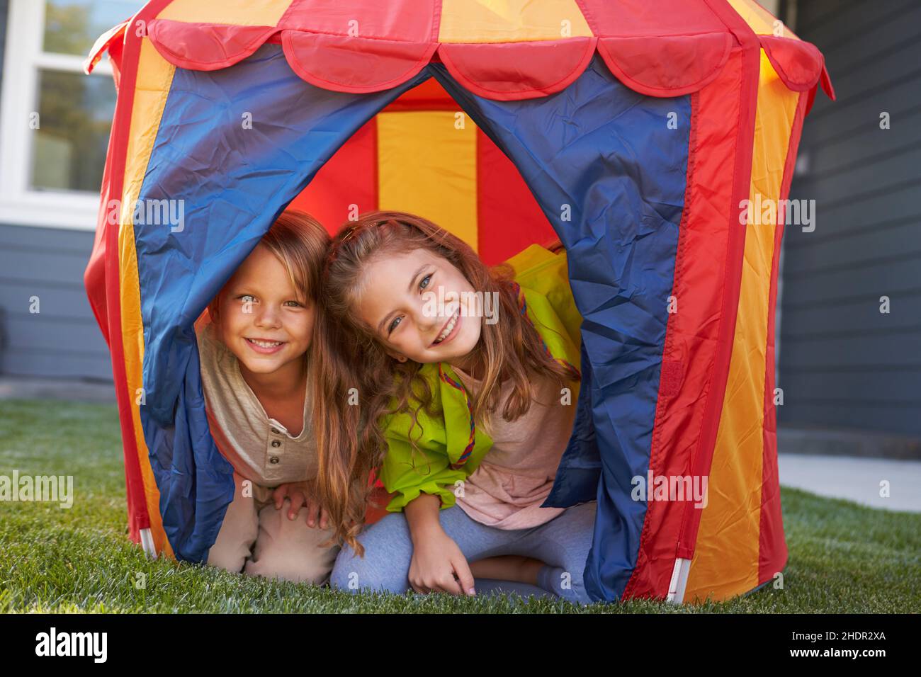 enfant, jouer, enfance, tente, enfants,enfants, enfants, enfants, jeux, enfants,camping, tentes Banque D'Images