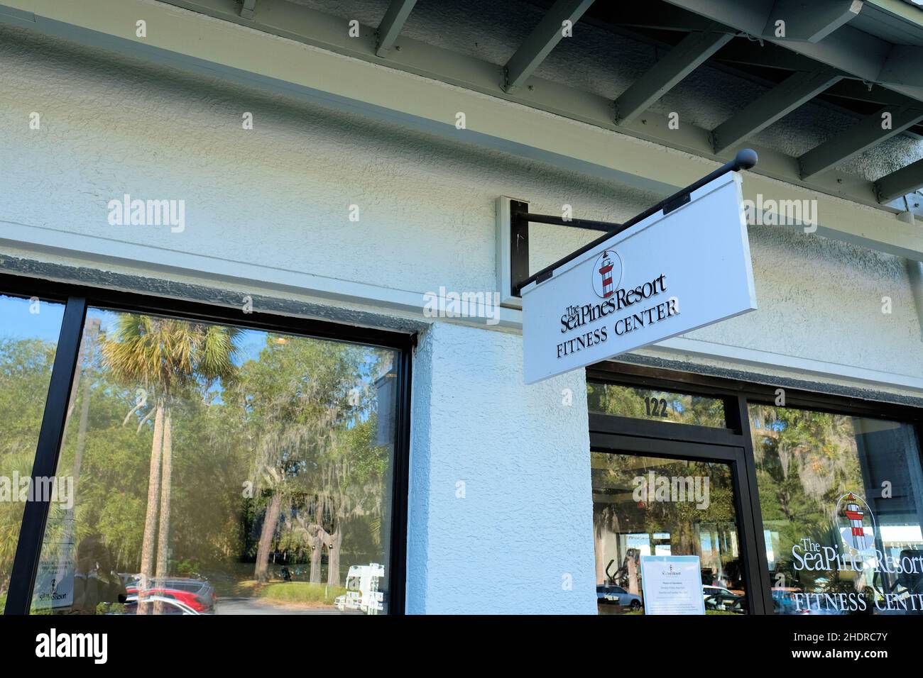 Panneau à l'entrée du centre de remise en forme Sea Pines Resort à Hilton Head, Caroline du Sud, États-Unis ; salle de gym et d'entraînement sur Hilton Head Island. Banque D'Images