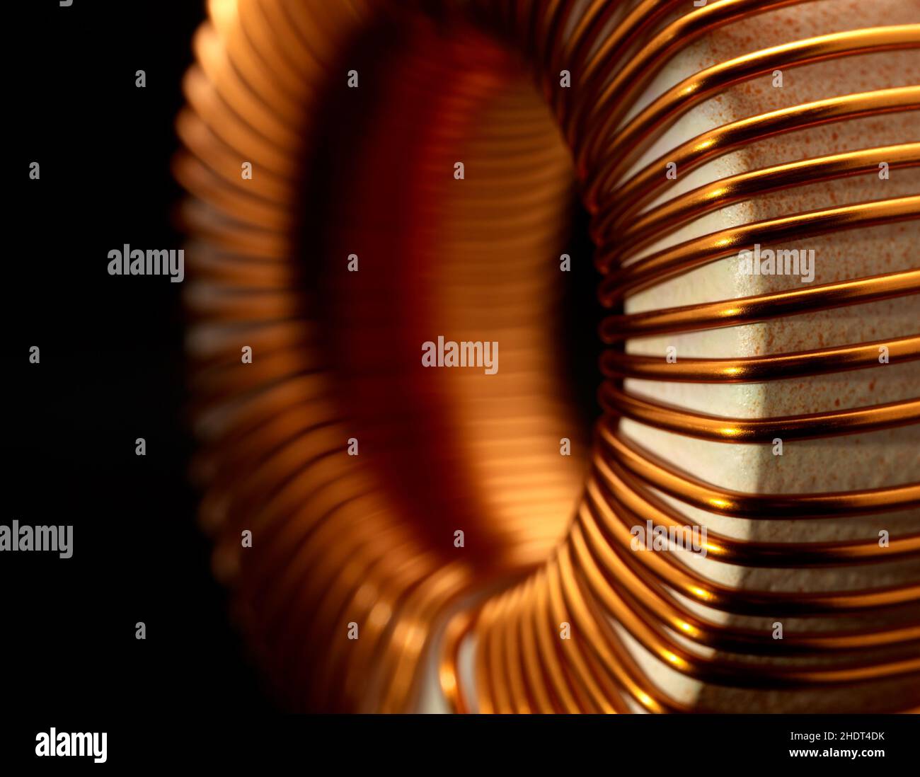 fil de cuivre, réactance, inductance toroïdale Banque D'Images