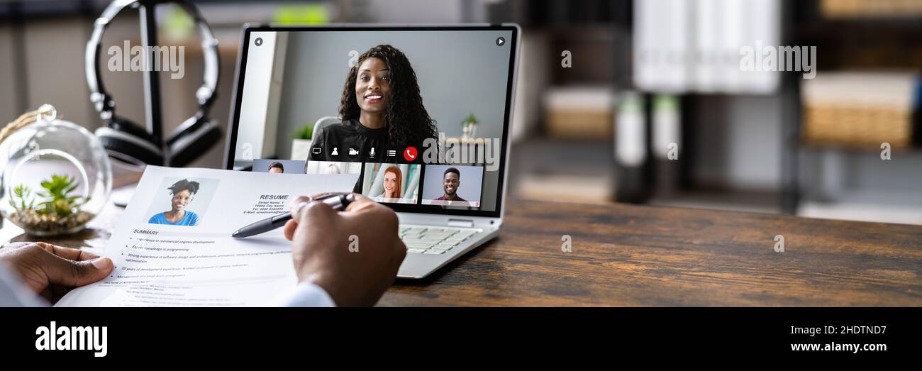 Webinaire sur l'entretien en ligne avec un ordinateur portable Banque D'Images