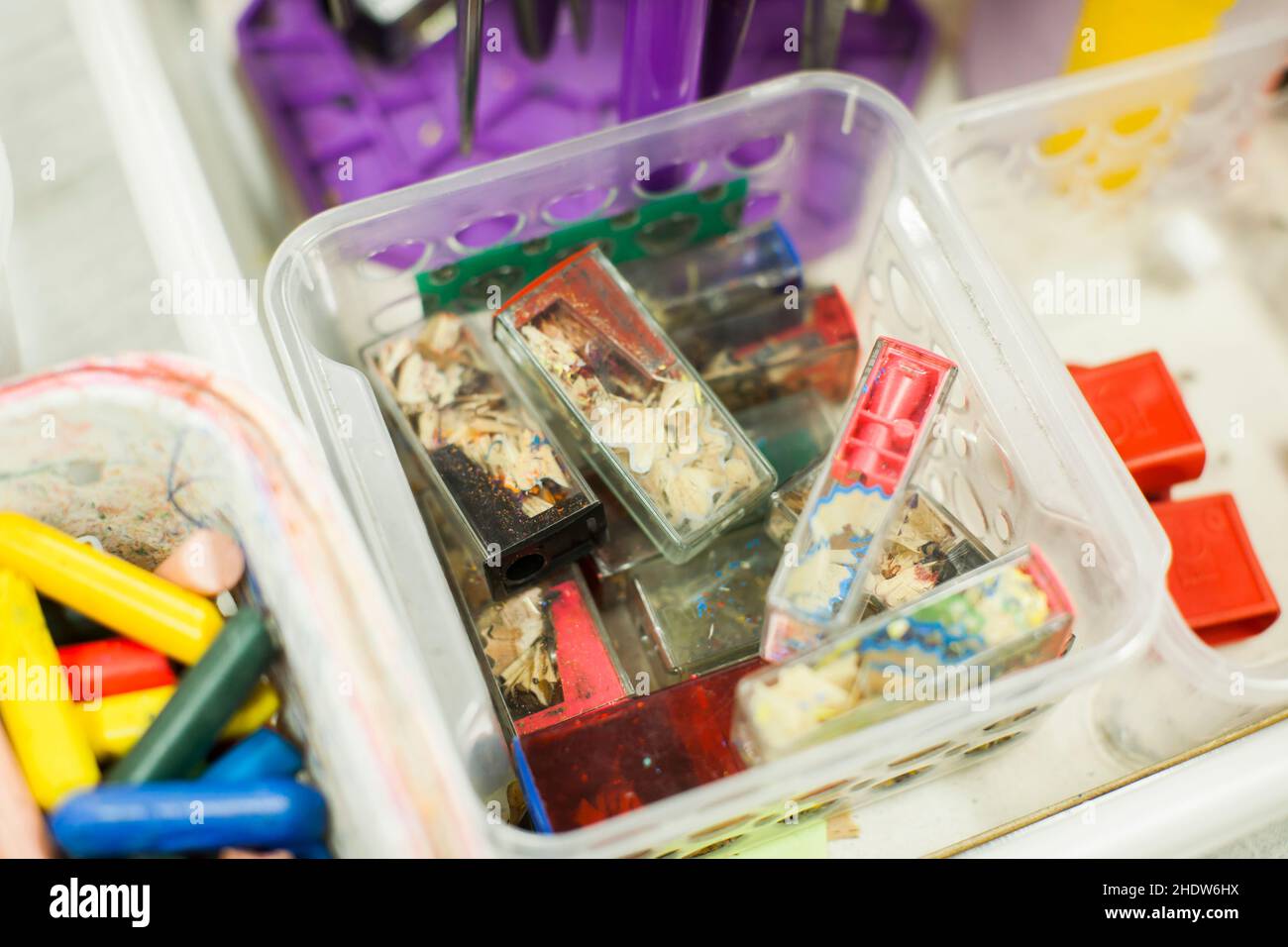 concept de développement de la petite enfance. jouets et outils pour enfants en bois. jouets éducatifs.Photo de haute qualité Banque D'Images