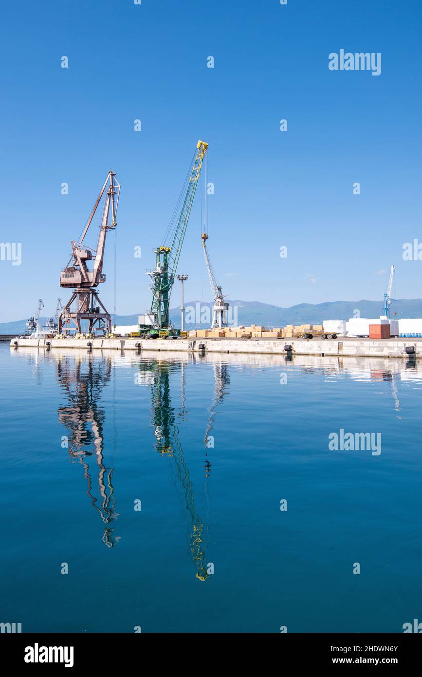 grue, quais, rijeka, grues, port Banque D'Images