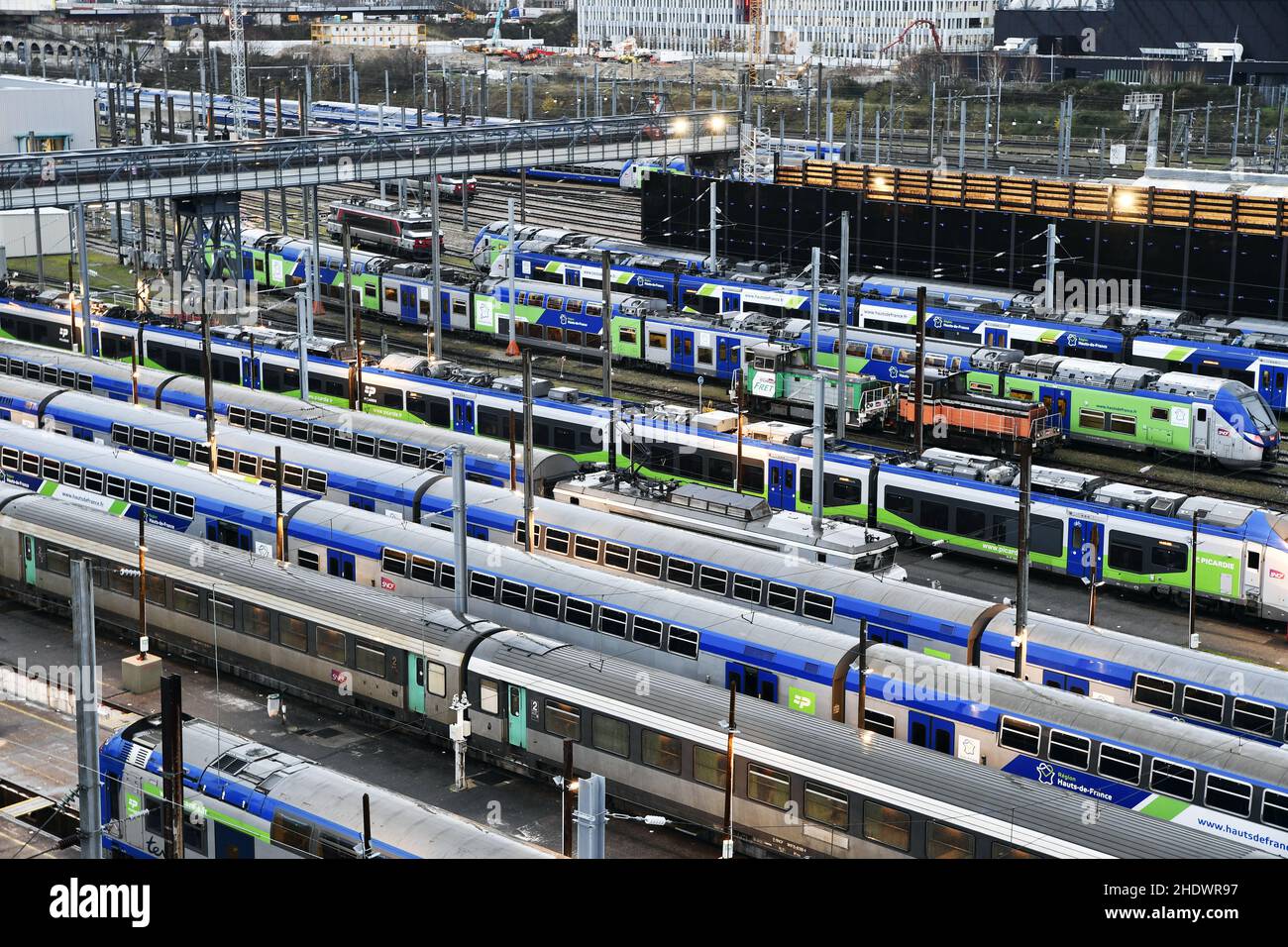 TER dans les hauts de France Gare Crossrail - Saint-Denis - France Banque D'Images