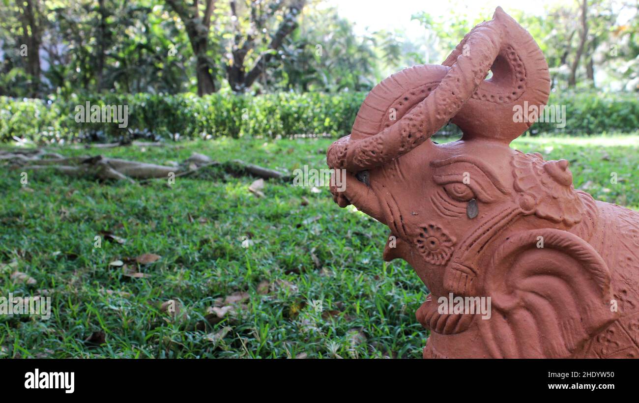 Statue d'éléphant dans le parc Banque D'Images