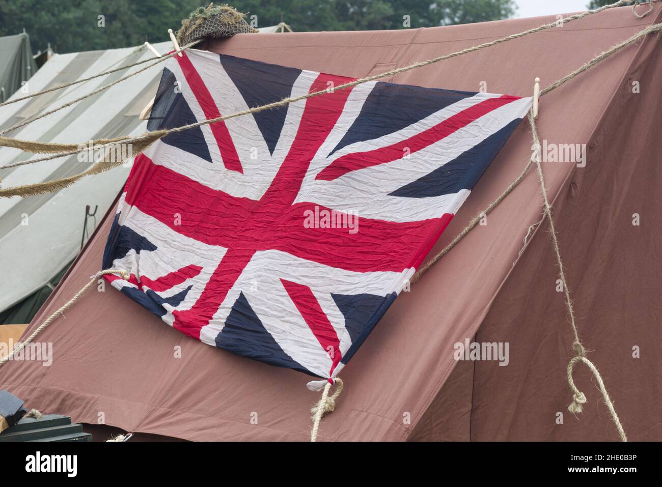 drapeau union jack attaché à une tente. Banque D'Images
