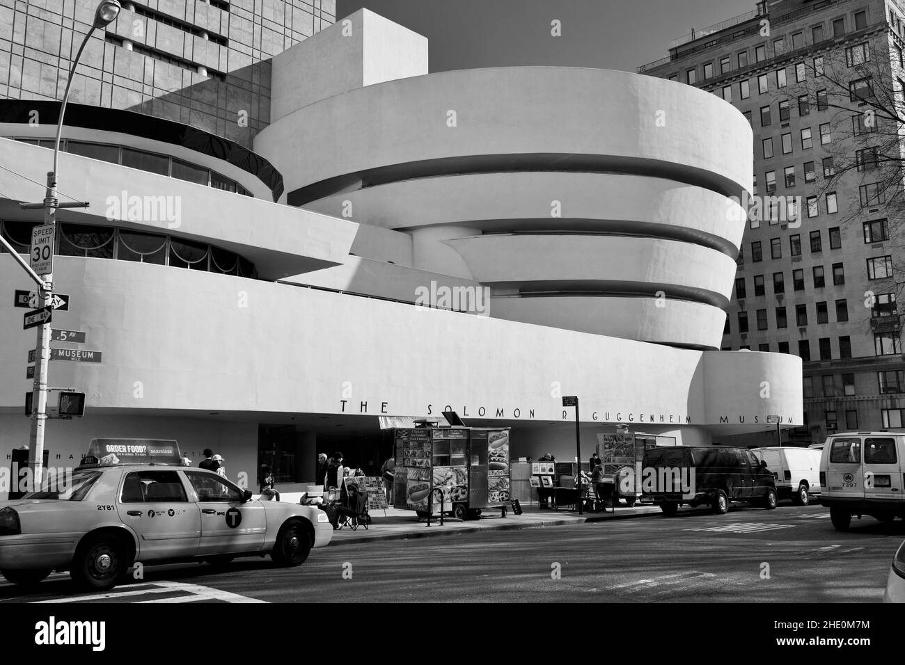 Le Solomon R. Guggenheim Museum de New York est situé sur 5th Ave Banque D'Images