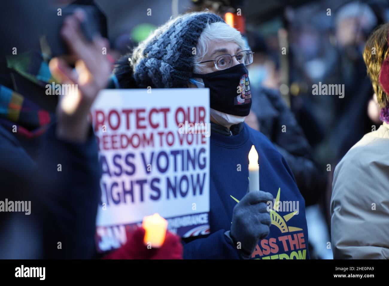 6 janvier 2022, Washington, District de Columbia, États-Unis : le 6 janvier 2022, événement de Vigil pour la démocratie et l'inscription des électeurs près du Capitole des États-Unis commémorant l'insurrection du 6 janvier 2021.(Image de crédit : © Gregg Brekke/ZUMA Press Wire) Banque D'Images