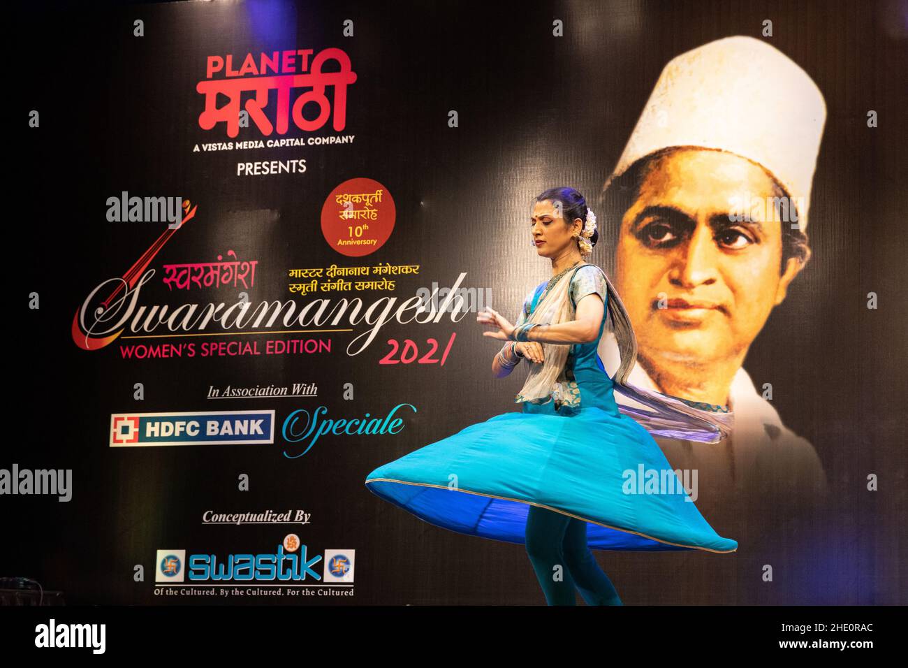 Sheetal Kolwalkar danse classique de Kathak à Swaramangesh 2021, le festival de musique et de danse classique du mémorial de Maître Dinanath Mangeshkar Banque D'Images