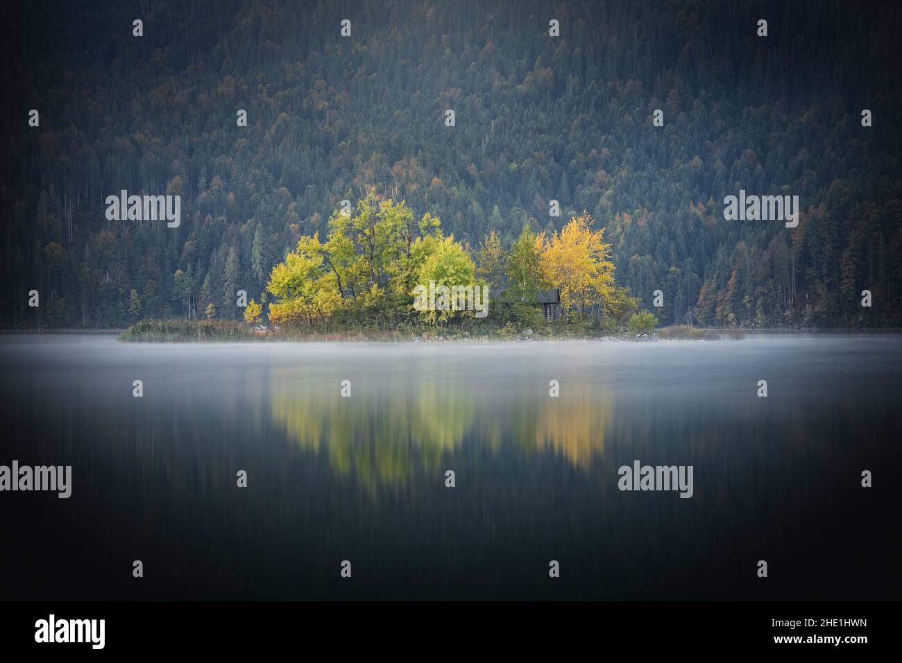 Eibsee mit Weingebirge und der Zugspitze Banque D'Images