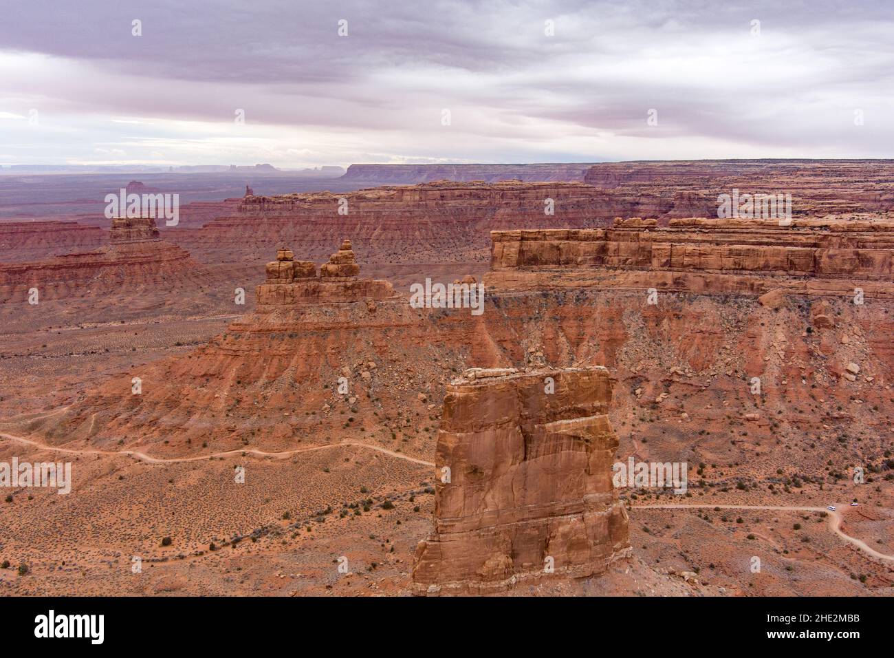 Rock offre des vues lointaines sur le désert de l'Utah Banque D'Images