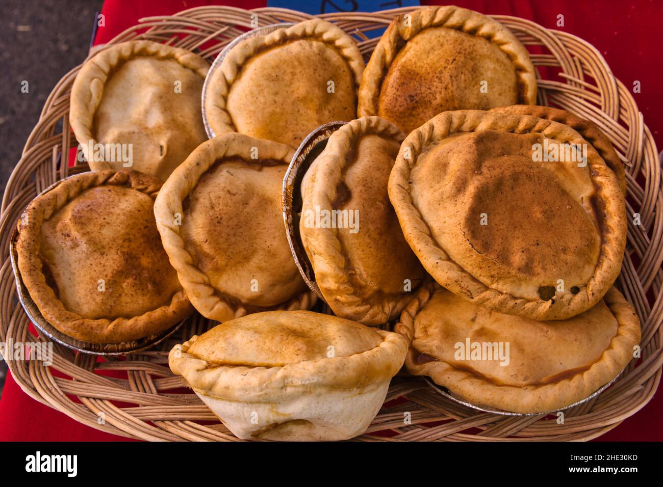 Gros plan de Panadinas, petits gâteaux salés, cuisine sarde typique Banque D'Images