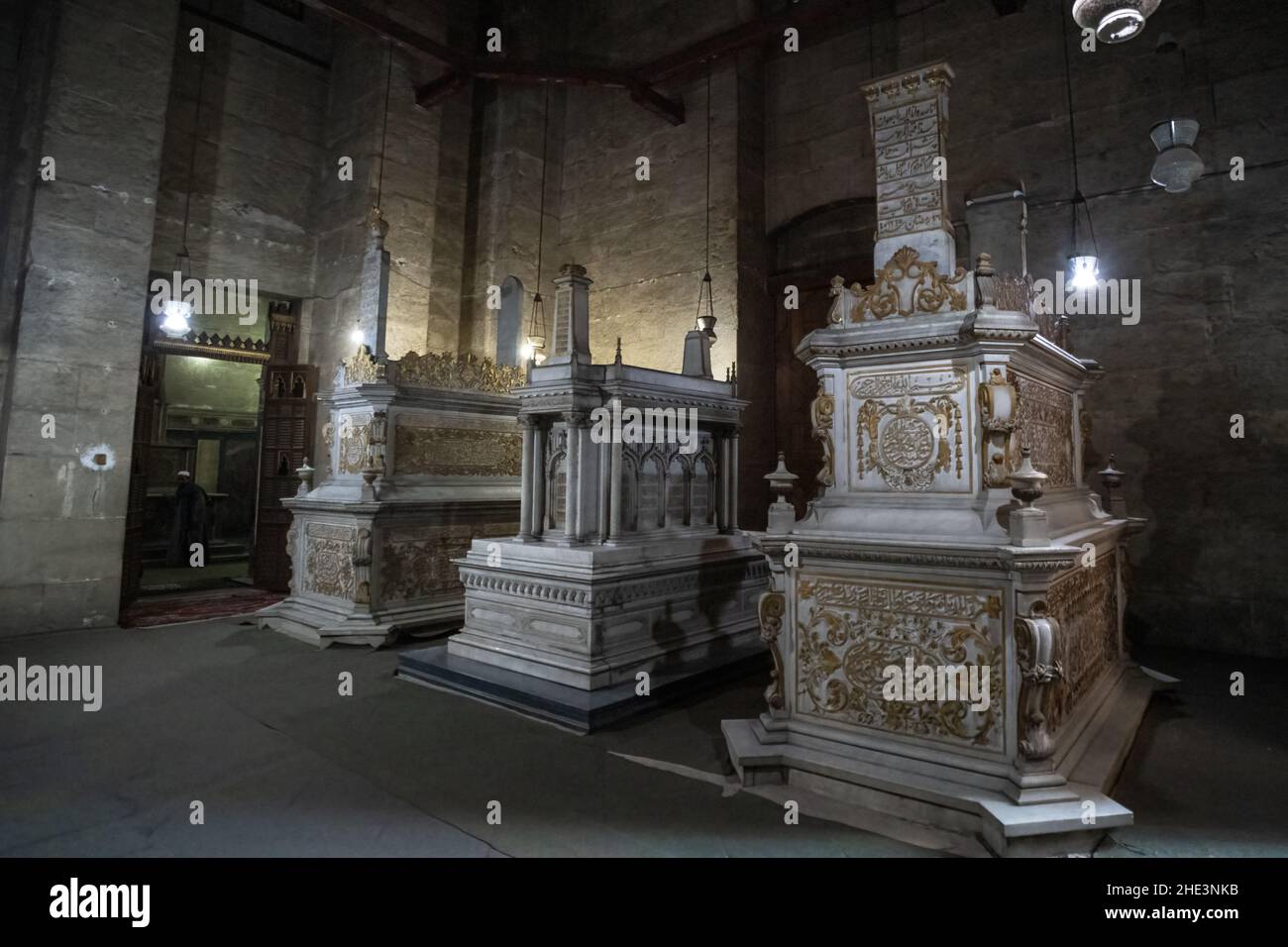A l'intérieur de la mosquée Al-Rifai, les tombes de 3 femmes de Khedive Isma'il Pasha d'Egypte; Djananiar Hanem, Jeshem AFET Hanem, et Shahrat Faza Hanem. Banque D'Images