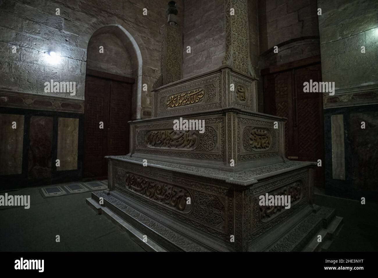 Tombeau orné du sultan Hussein Kamel dans la mosquée Al Rifai dans le Caire historique, en Égypte. Banque D'Images