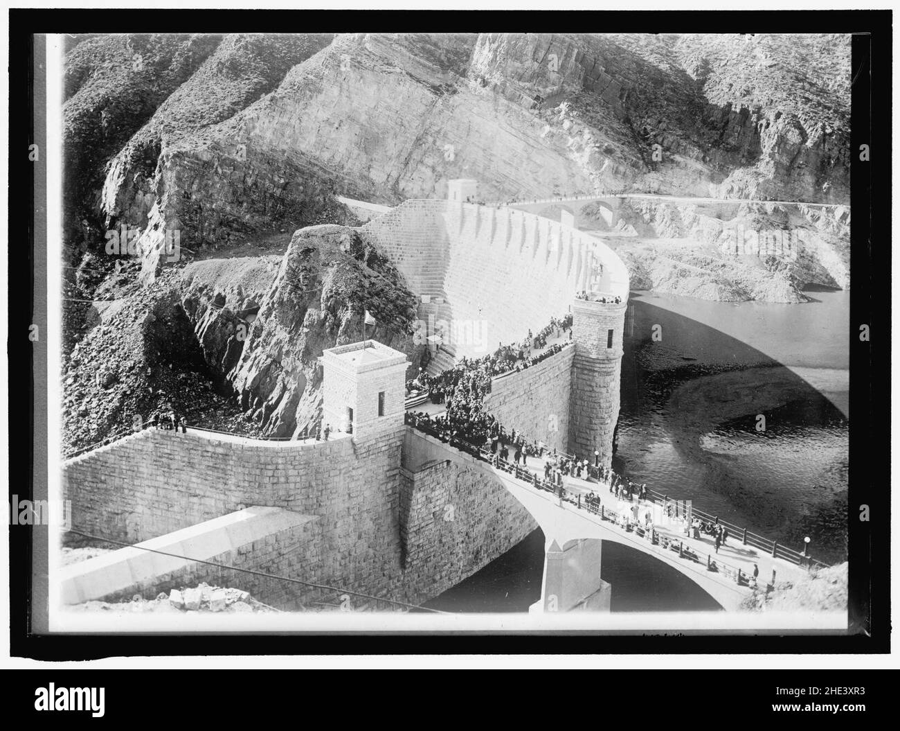 ROOSEVELT DAM, Arizona. De SALT RIVER PROJECT BUREAU OF RECLAMATION. Scène de dévouement Banque D'Images