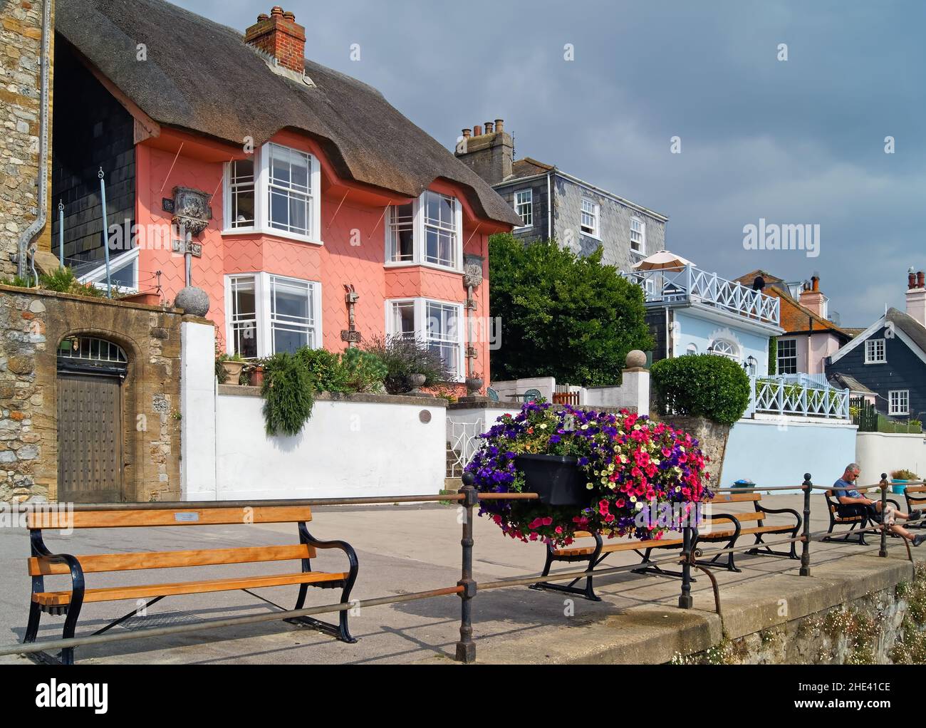 Royaume-Uni, Dorset, Lyme Regis, Library Cottage on Marine Parade Banque D'Images