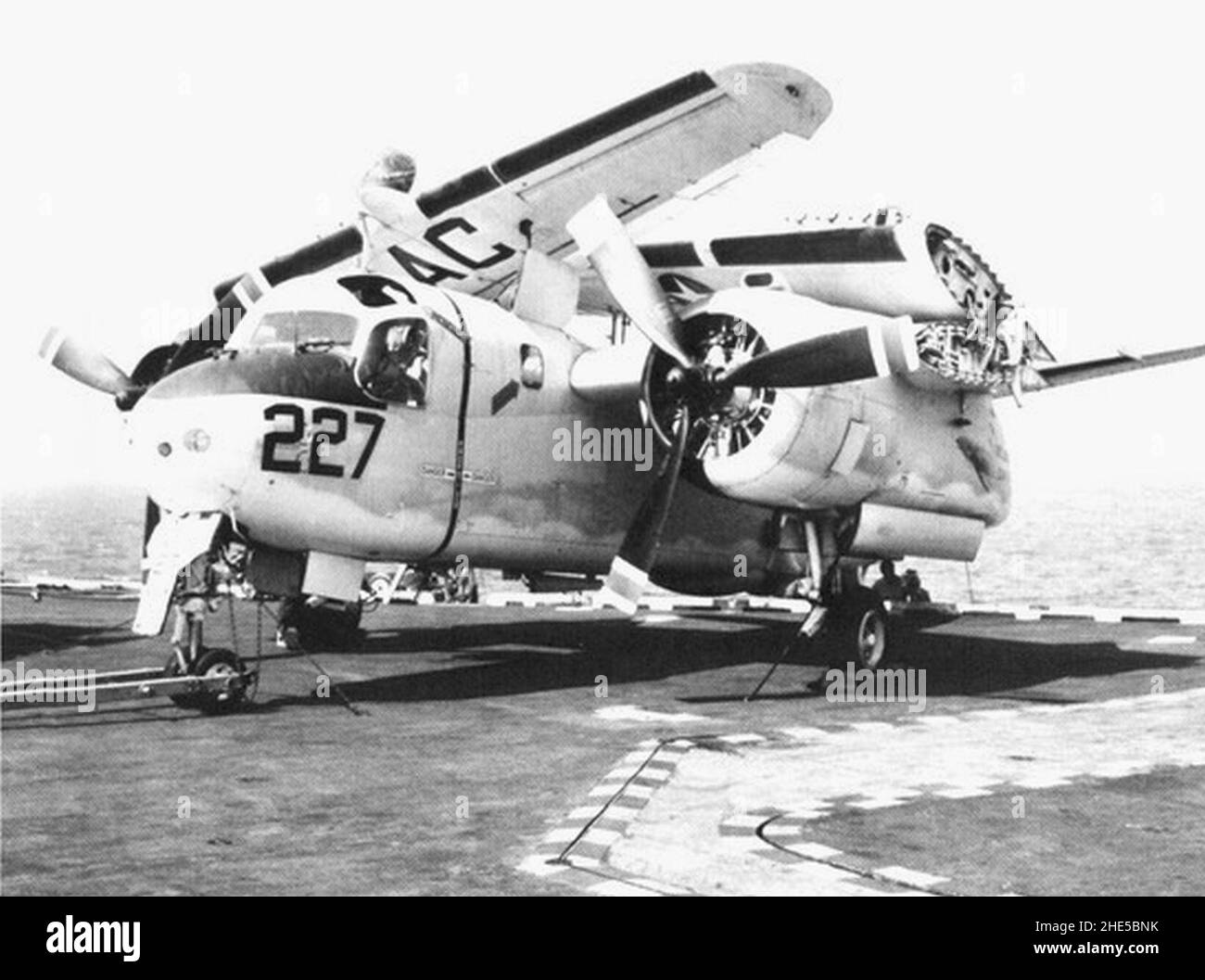 S-2E de VS-28 sur USS Saratoga (CVA-60) en 1971. Banque D'Images