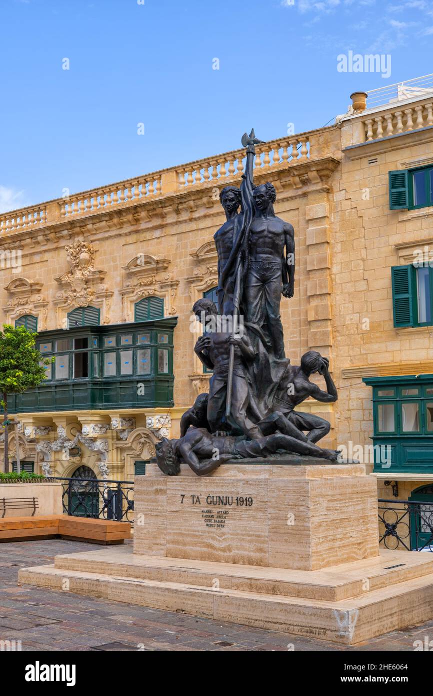 Le septième juin, le monument Sette Giugno à la place du Palais, la Valette, Malte. Banque D'Images