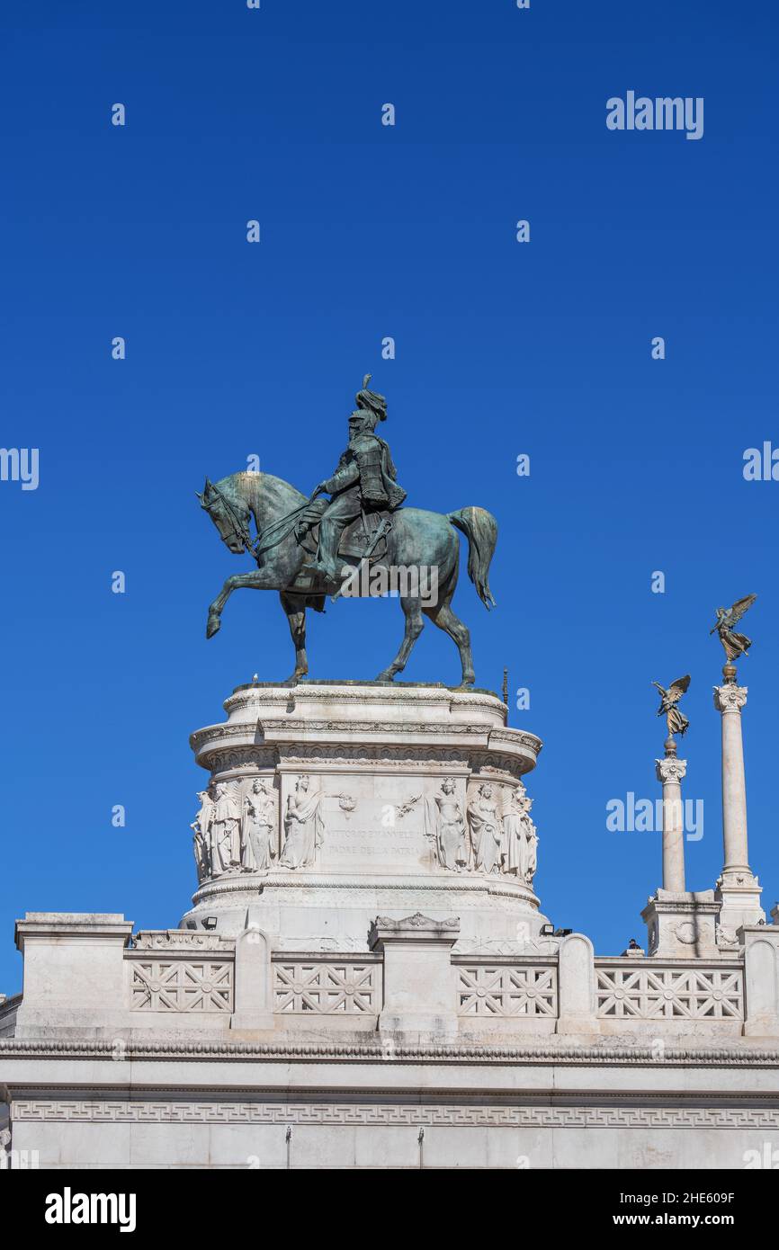 Rome, Italie, statue équestre de Victor Emmanuel II par Enrico Chiaradia au monument Victor Emmanuel II (Vittoriano), autel de la Patrie Banque D'Images