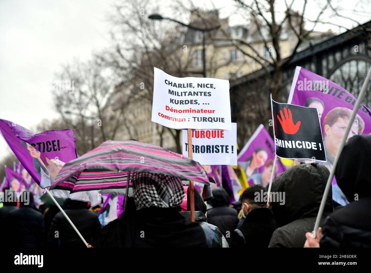 Manifestation pour demander justice à trois militantes kurdes, Sakine Cansiz, Fidan Dogan et Leyla Soylemez, assassinées en janvier 2013 à Paris, le 08 janvier 2022.9 ans après que les Kurdes continuent à exiger que justice leur soit faite.Photo par Karim ait Adjedjou/avenir Pictures/ABACAPRESS.COM Banque D'Images