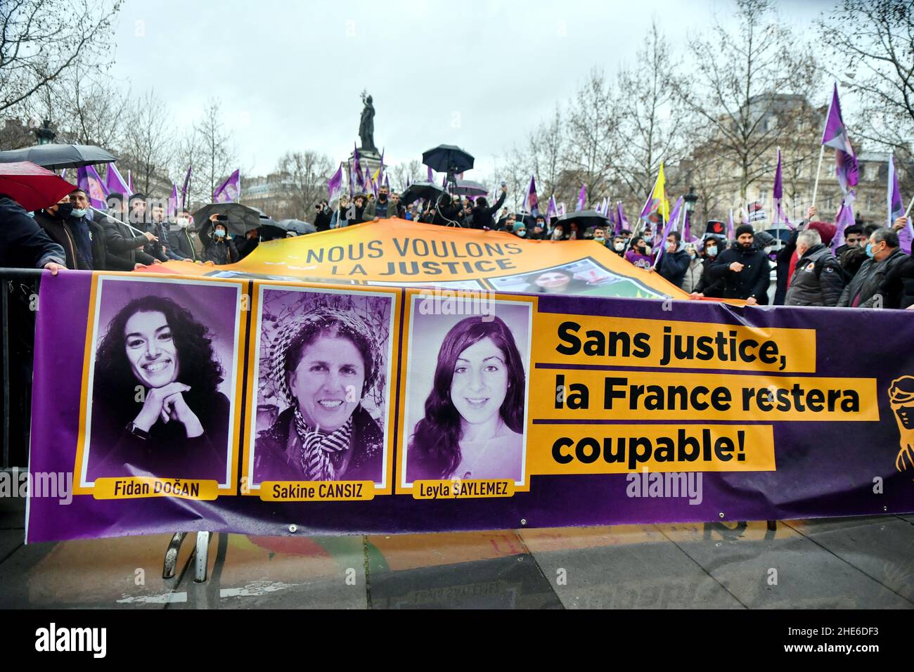 Manifestation pour demander justice à trois militantes kurdes, Sakine Cansiz, Fidan Dogan et Leyla Soylemez, assassinées en janvier 2013 à Paris, le 08 janvier 2022.9 ans après que les Kurdes continuent à exiger que justice leur soit faite.Photo par Karim ait Adjedjou/avenir Pictures/ABACAPRESS.COM Banque D'Images