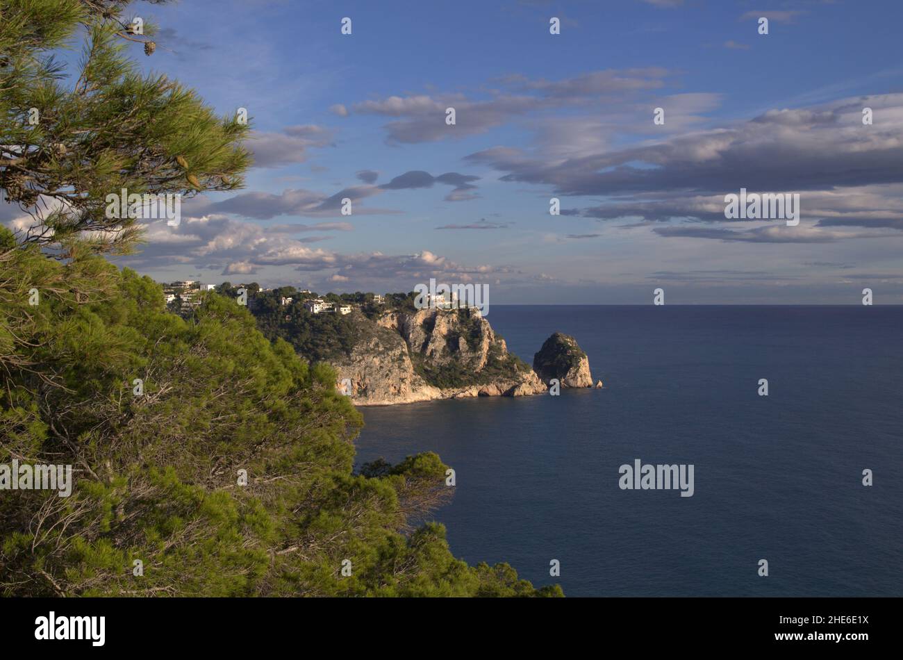 Côte de la Communauté Valencienne dans la province d'Alicante, vue du point de vue de Mirador Pons Ibanez Banque D'Images