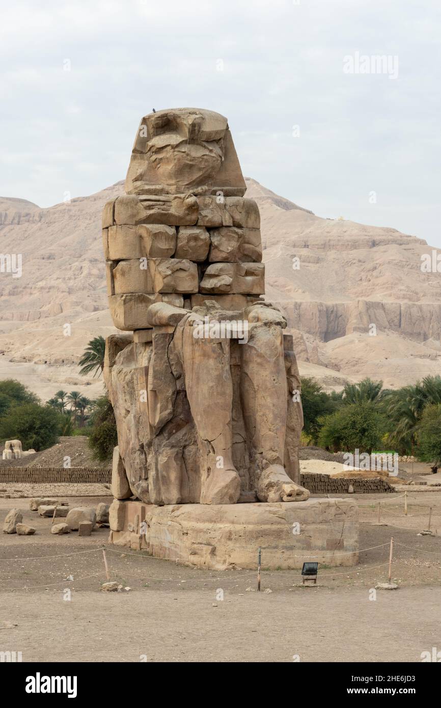 Les colosses de Memnon dans la vallée des Rois, Égypte. Banque D'Images