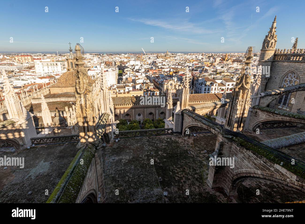 Séville, Espagne.Vue aérienne du patio de los Naranjos (cour des orangers) depuis le toit de la cathédrale Banque D'Images
