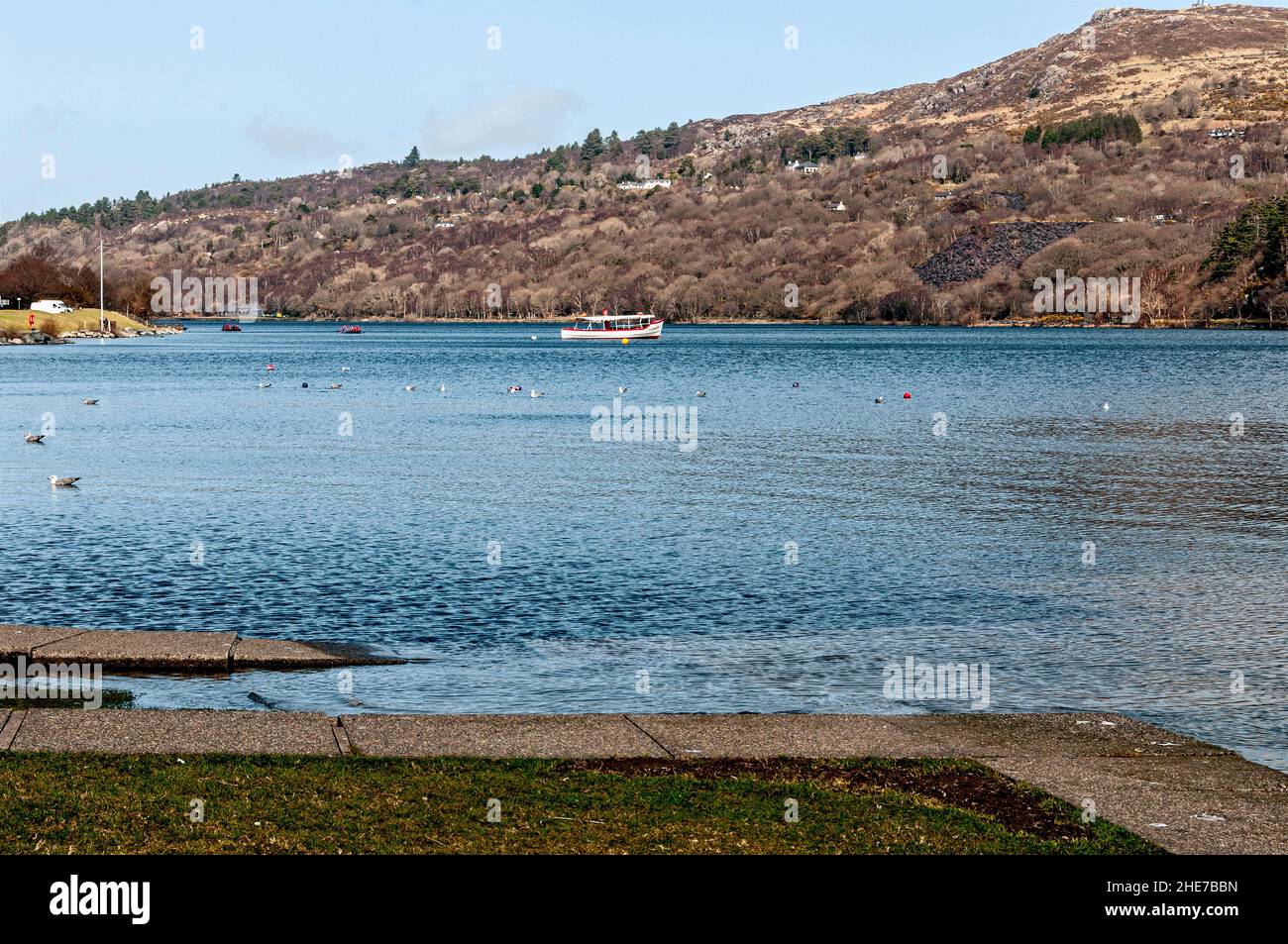 Le plus grand lac naturel du pays de Galles, le lac Bala, dans le sud de Snowdonia, est situé dans un paysage de montagne magnifique et est populaire pour les activités de plein air Banque D'Images