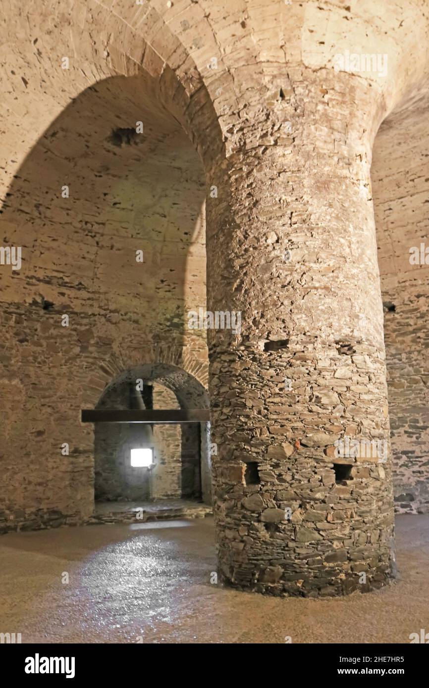 Sous-sol dans le château de Pierre Rouge slovaque: Hrad Cerveny Kamen à proximité de la colonie appelée Pila en Slovaquie, Europe Banque D'Images