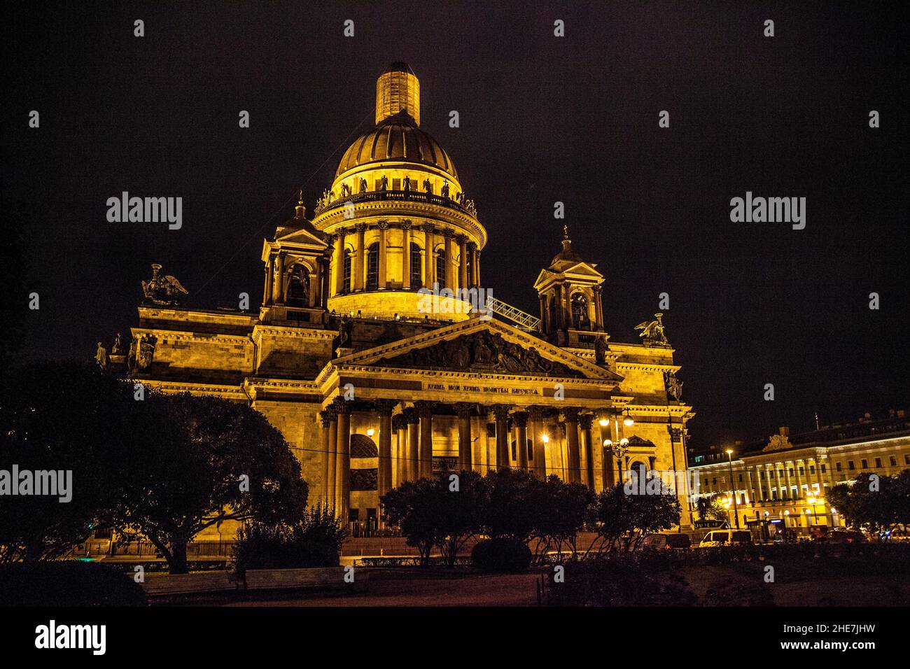 Saint-Petersbourg, Russie - vue sur la cathédrale Saint Isaac Banque D'Images