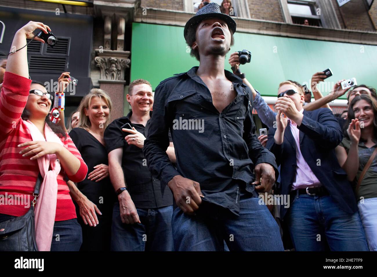 GRANDE-BRETAGNE / Angleterre /Londres /Messe ‘Moonwalk’ flashmob hommage à Michael Jackson . Banque D'Images