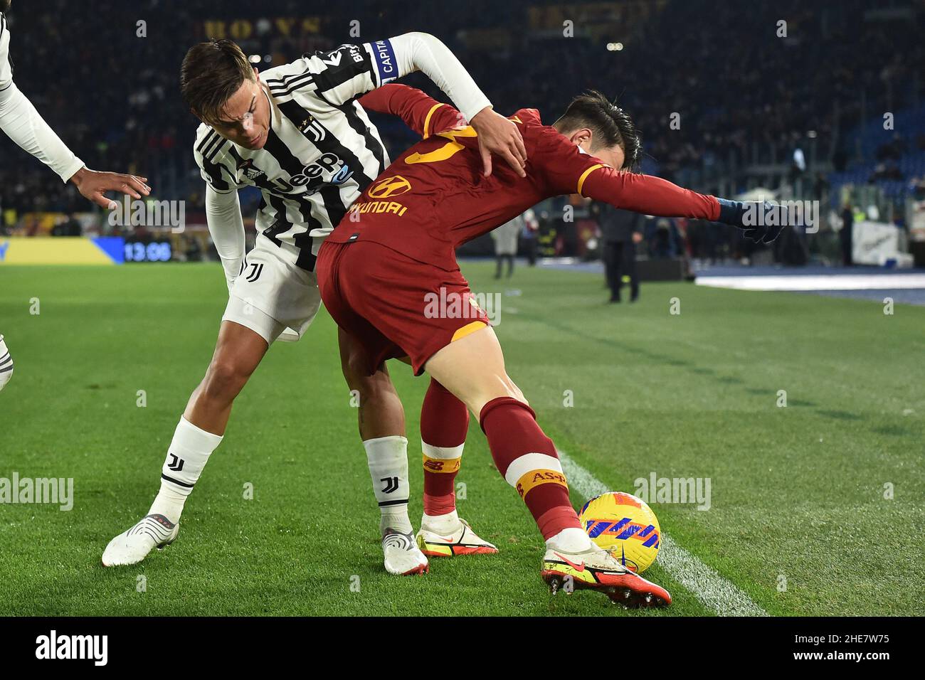 Rome, Italie.09th janvier 2022.Alvaro Morata de Juventus FC et Roger Ibanez d'AS Roma pendant la série Un match de football entre AS Roma et Juventus FC au stade Olimpico à Rome (Italie), le 9th janvier 2022.Photo Antonietta Baldassarre/Insidefoto Credit: Insidefoto srl/Alay Live News Banque D'Images