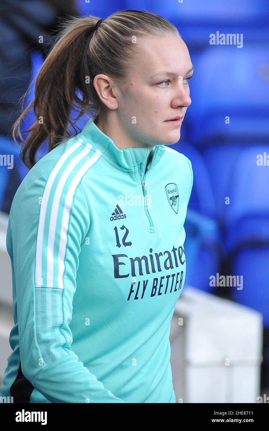 Frida Maanum (no.12 Arsenal) sort pour l'échauffement lors du match de Super League de Womens entre Birmingham City et Arsenal au stade St Andrews de Birmingham, Angleterre Karl W Newton/Sports Press photo Banque D'Images