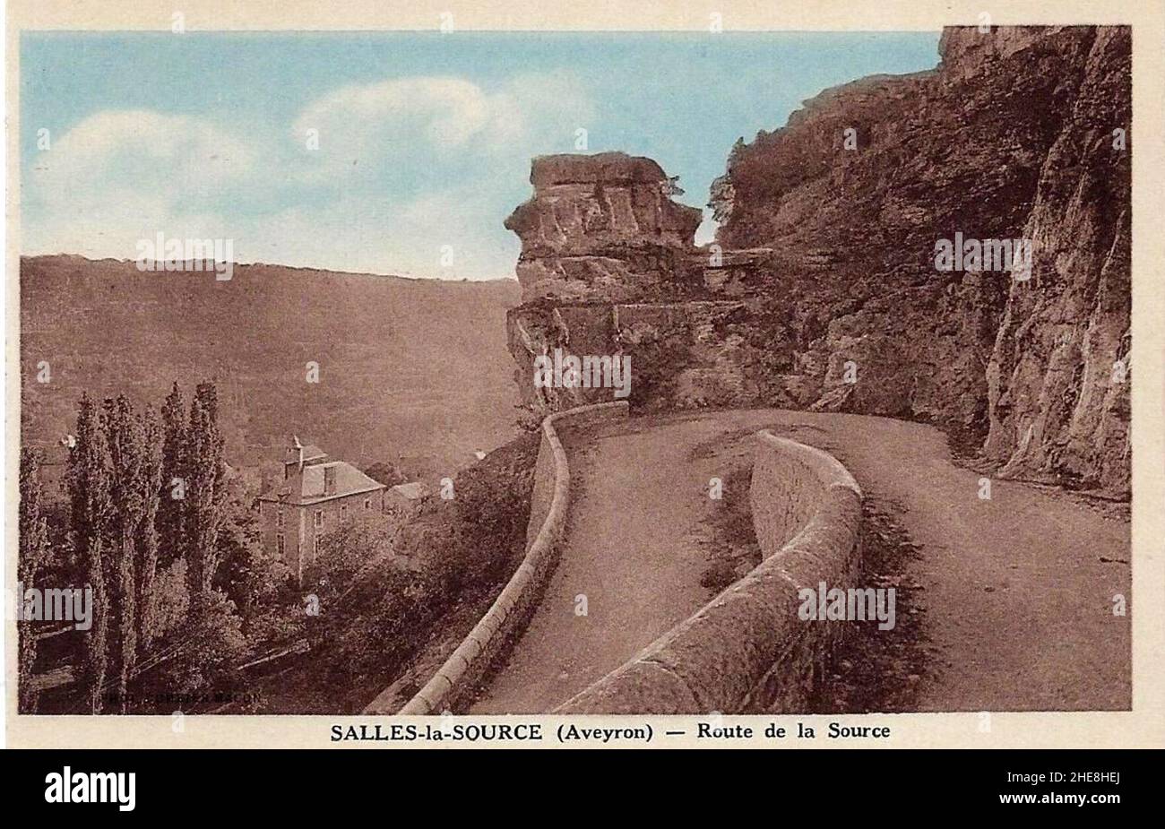 Salles-la-Source - route de la source. Banque D'Images